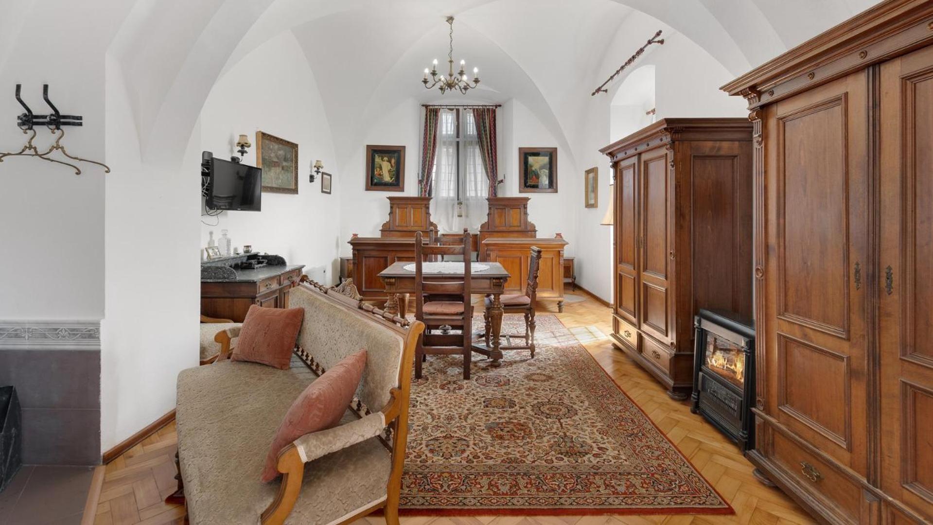 Gothic House Apartments Kremnica Luaran gambar