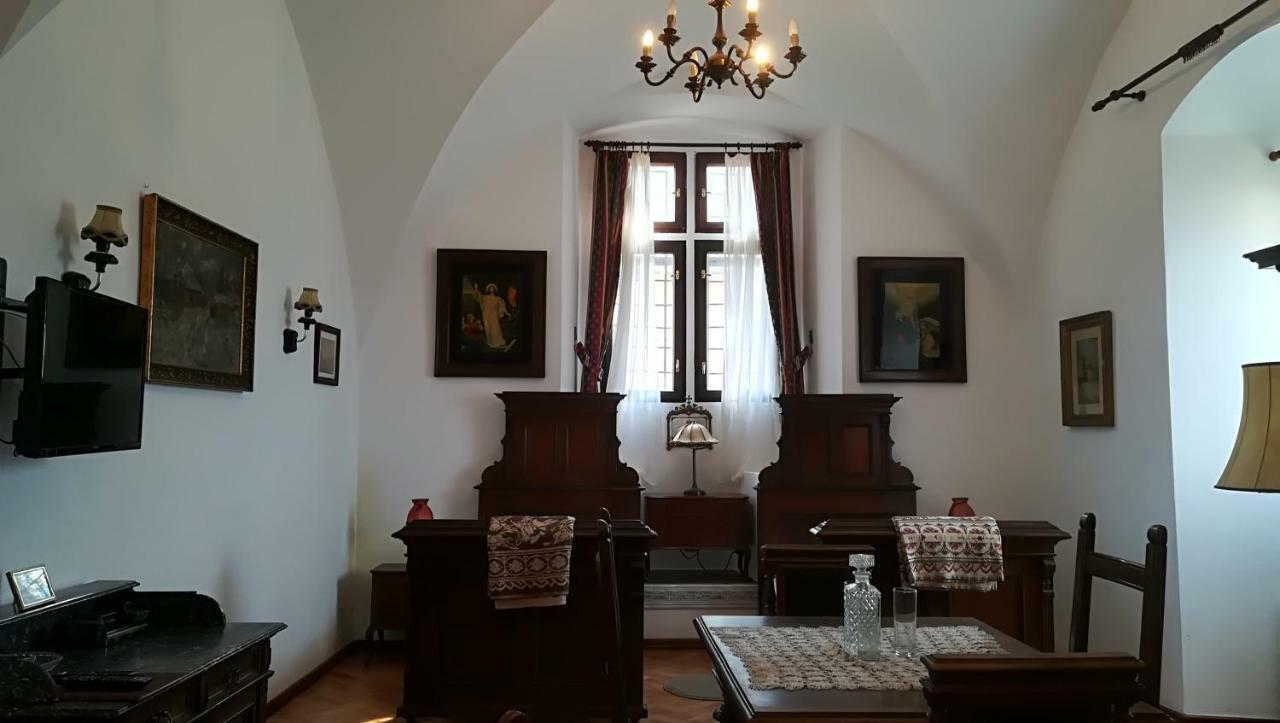 Gothic House Apartments Kremnica Luaran gambar